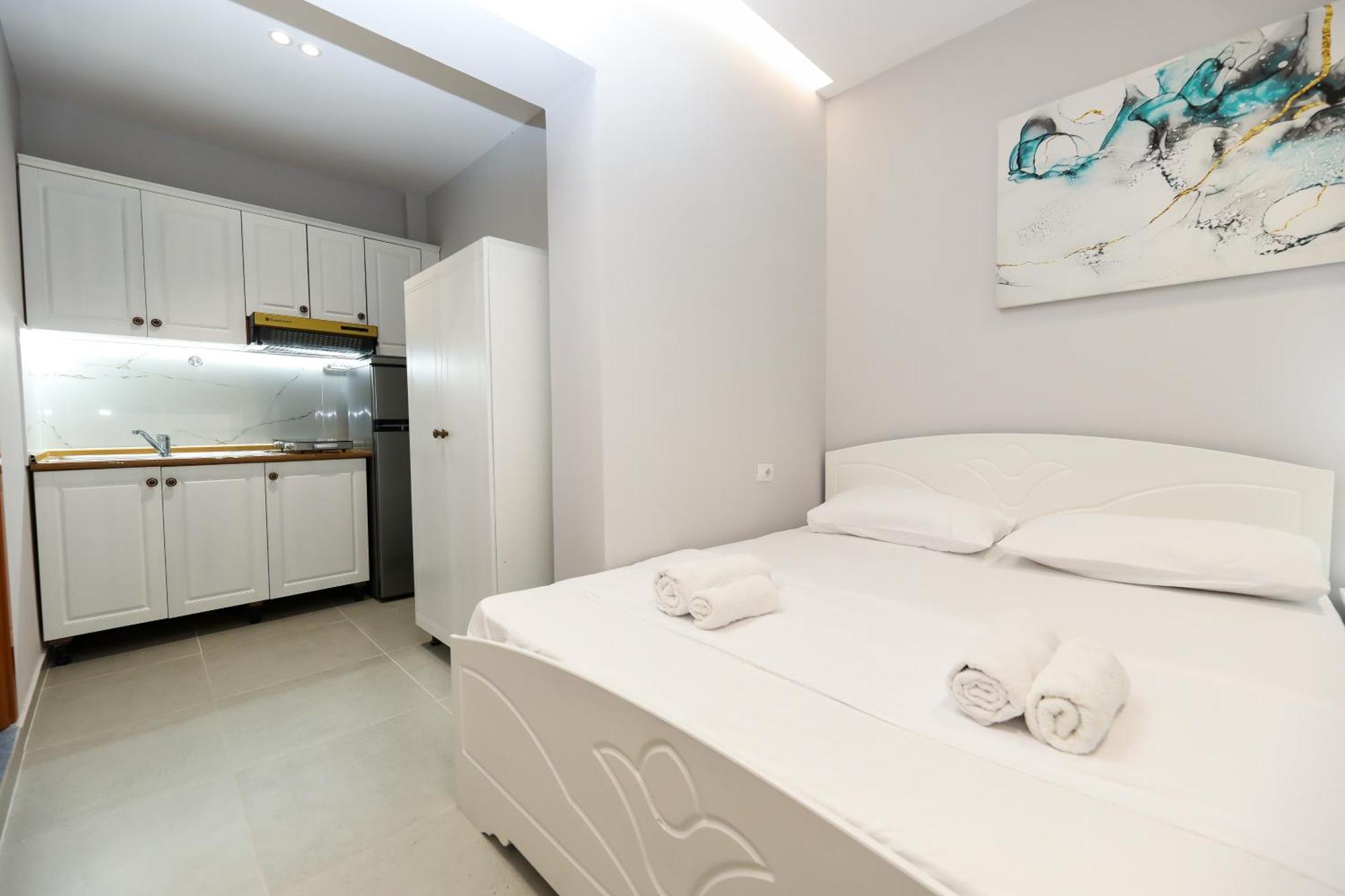 Vila Feliz - Premium Rooms With Free Private Parking Vlorë Buitenkant foto